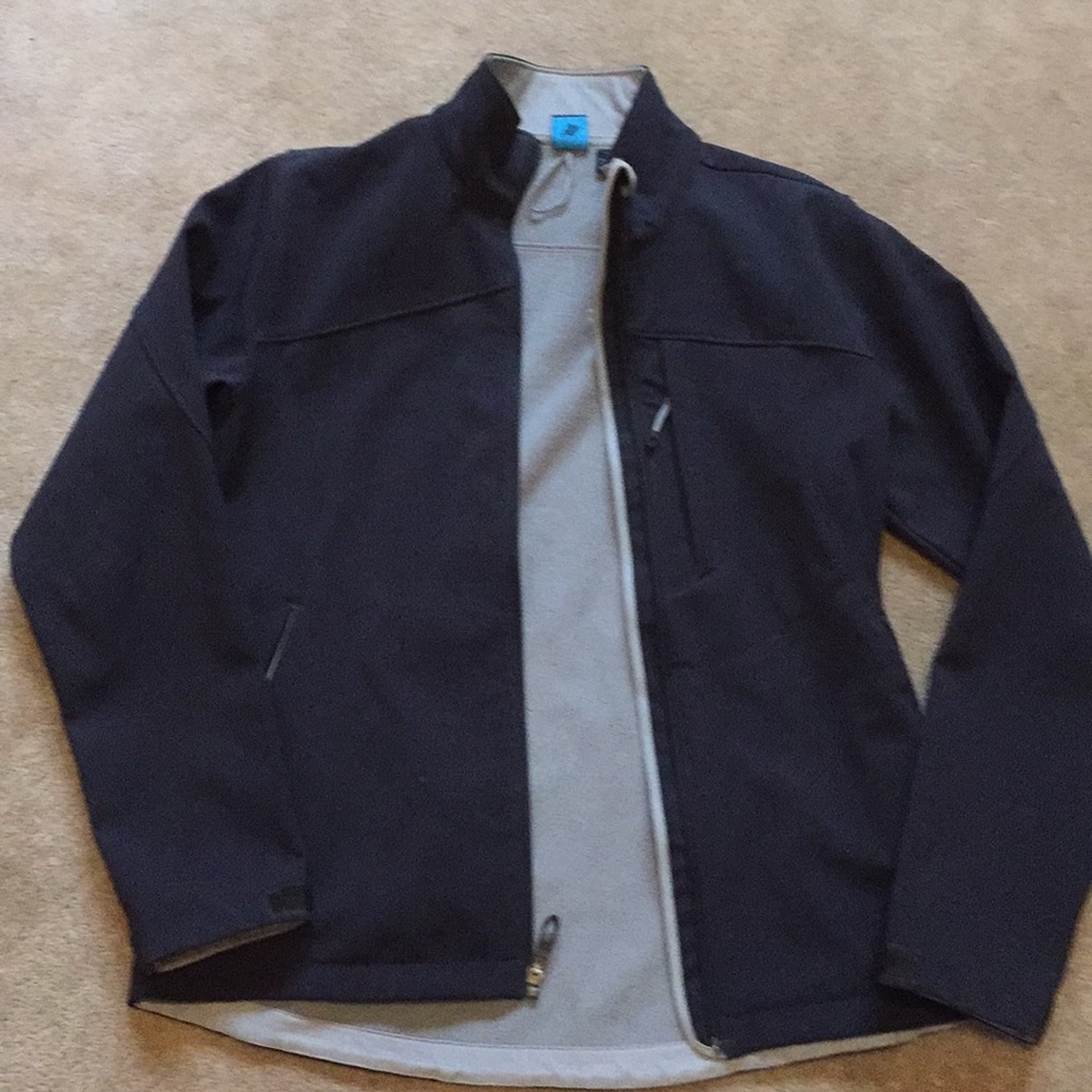 Eastern Mountain Sports shell jacket size small